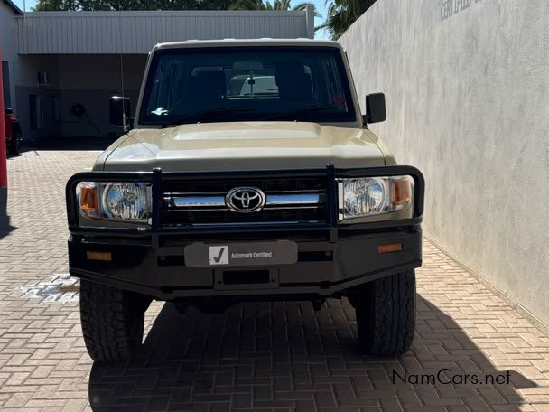 2022 Toyota Land Cruiser photo 2