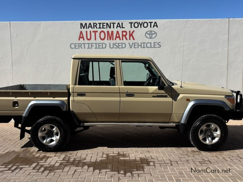 2022 Toyota Land Cruiser photo 3