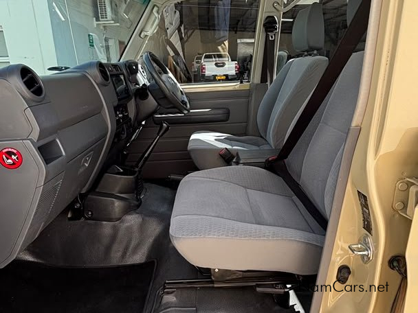 2022 Toyota Land Cruiser photo 7