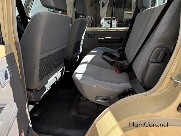 2022 Toyota Land Cruiser photo 8