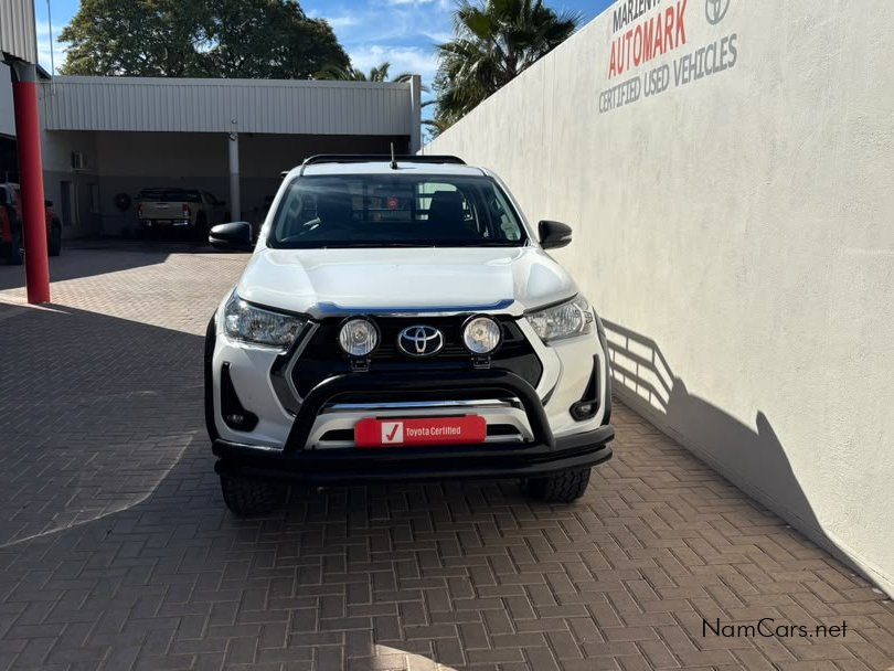 2023 Toyota Hilux photo 2