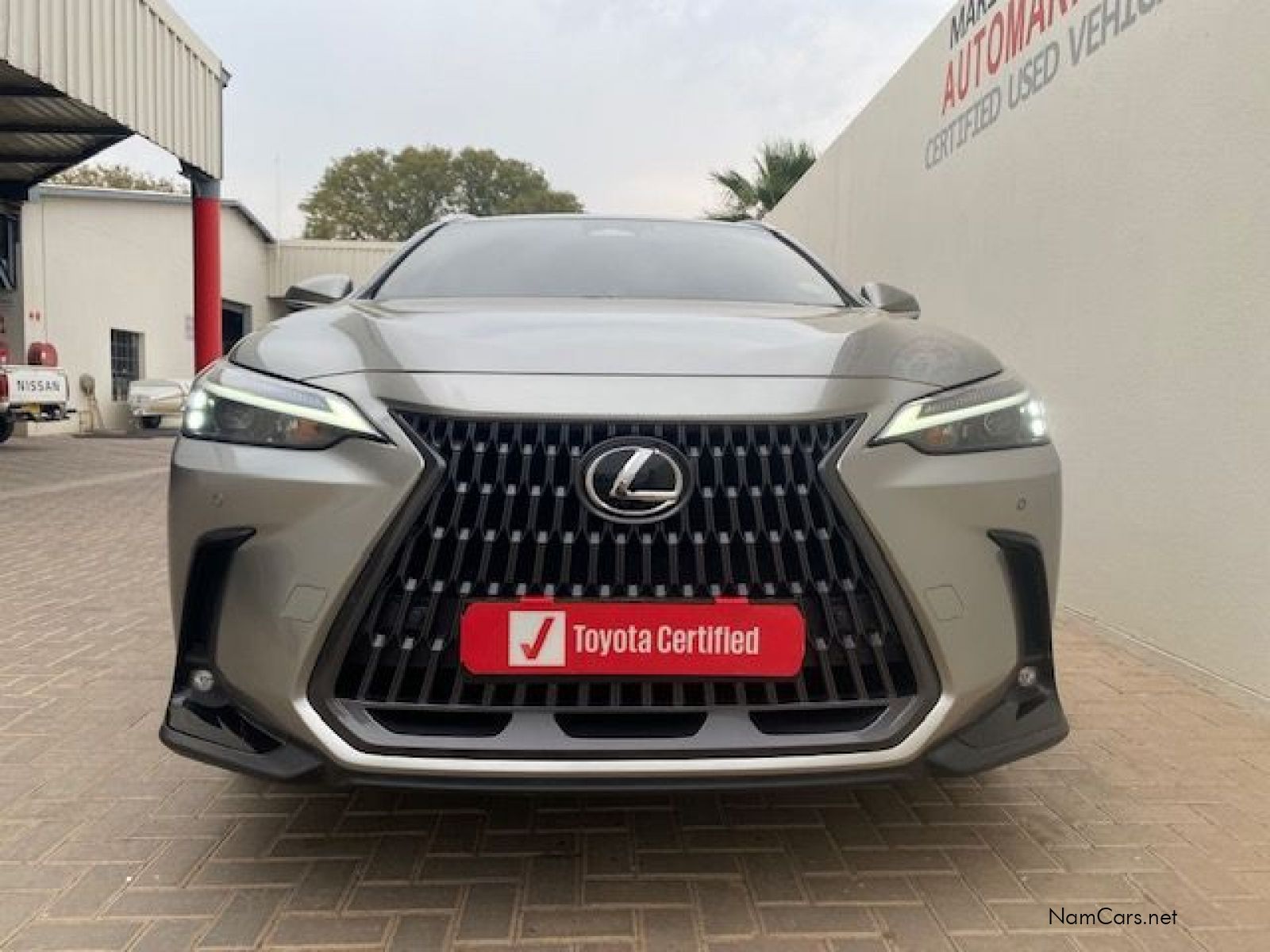 2025 Lexus NX photo 4