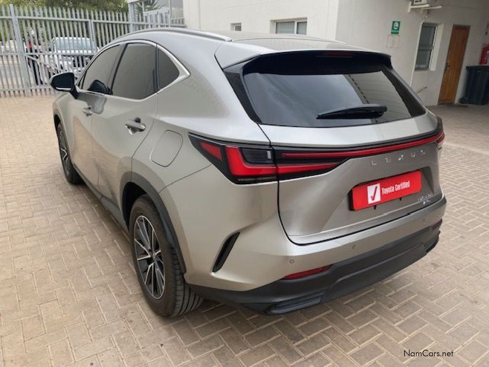 2025 Lexus NX photo 8