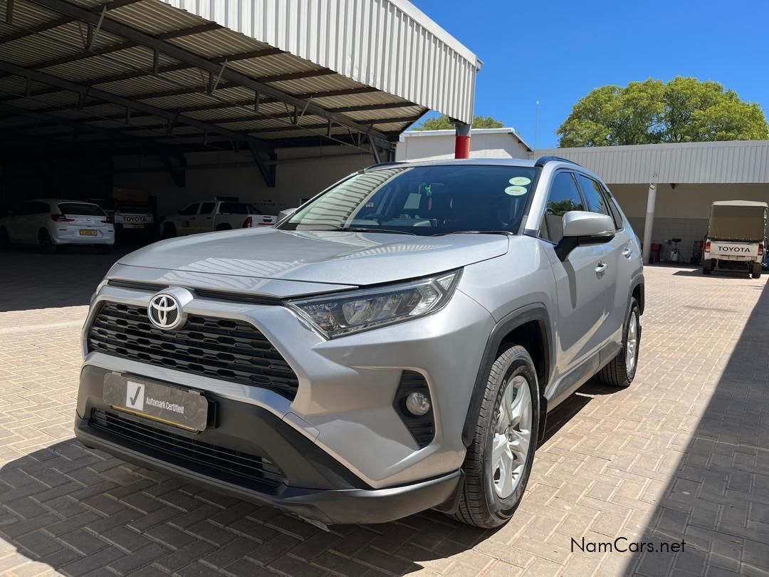 2020 Toyota Rav4 photo 3