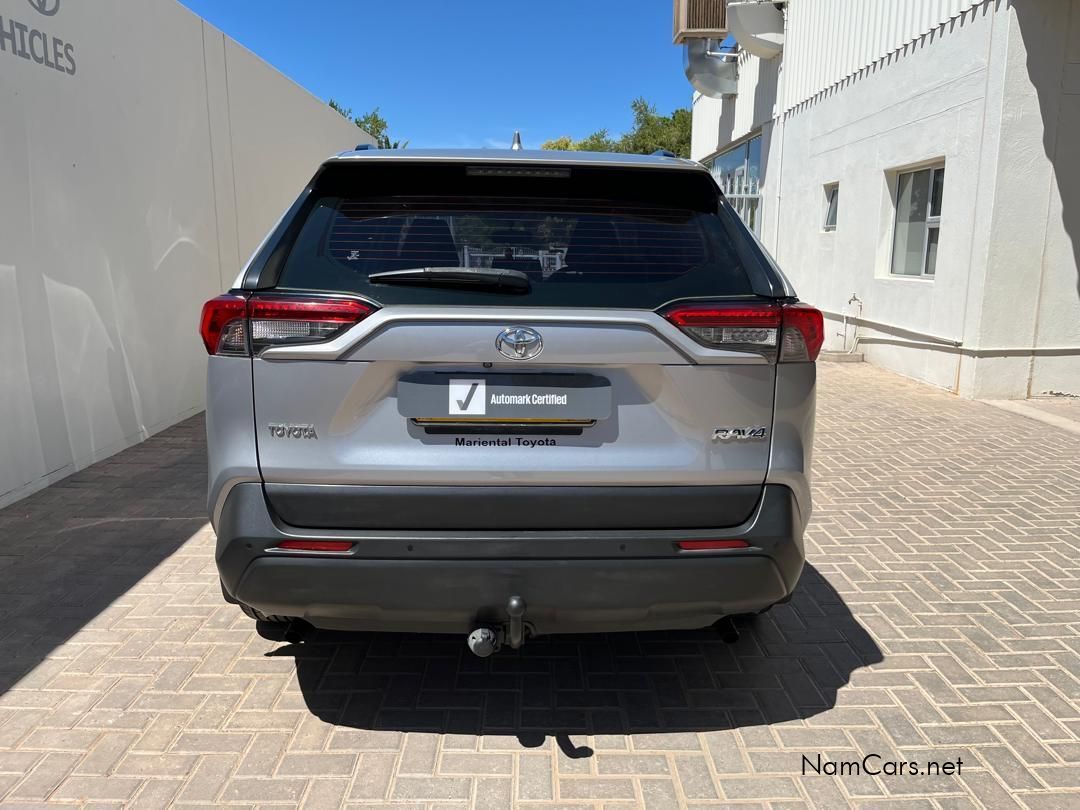 2020 Toyota Rav4 photo 6