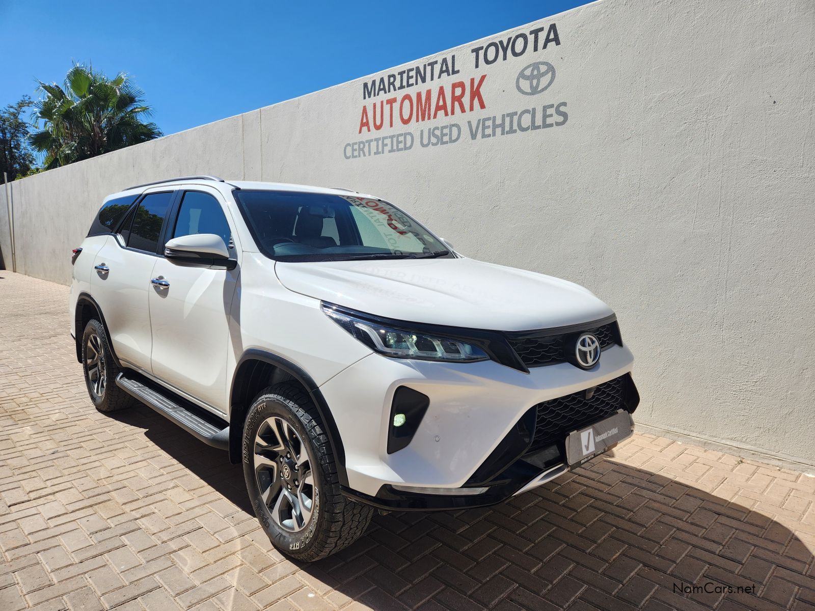 2024 Toyota Fortuner photo 1