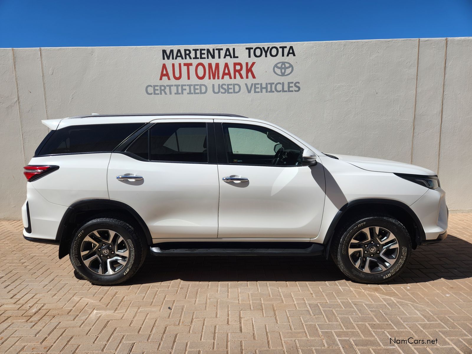 2024 Toyota Fortuner photo 3