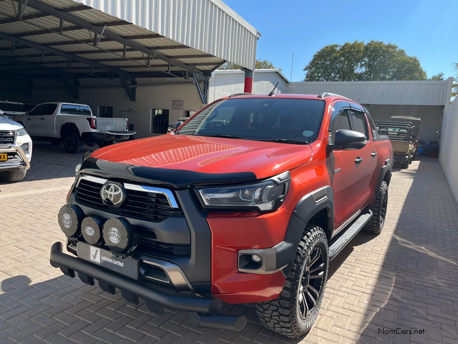 2021 Toyota Hilux photo 3