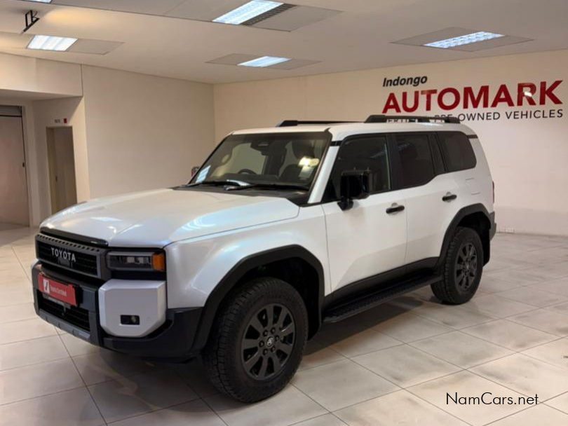 2025 Toyota Prado photo 2