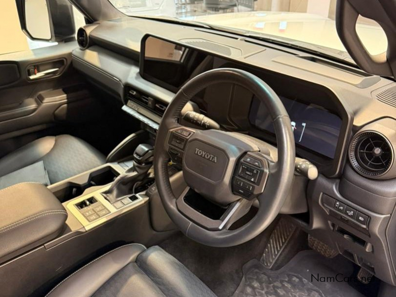 2025 Toyota Prado photo 5