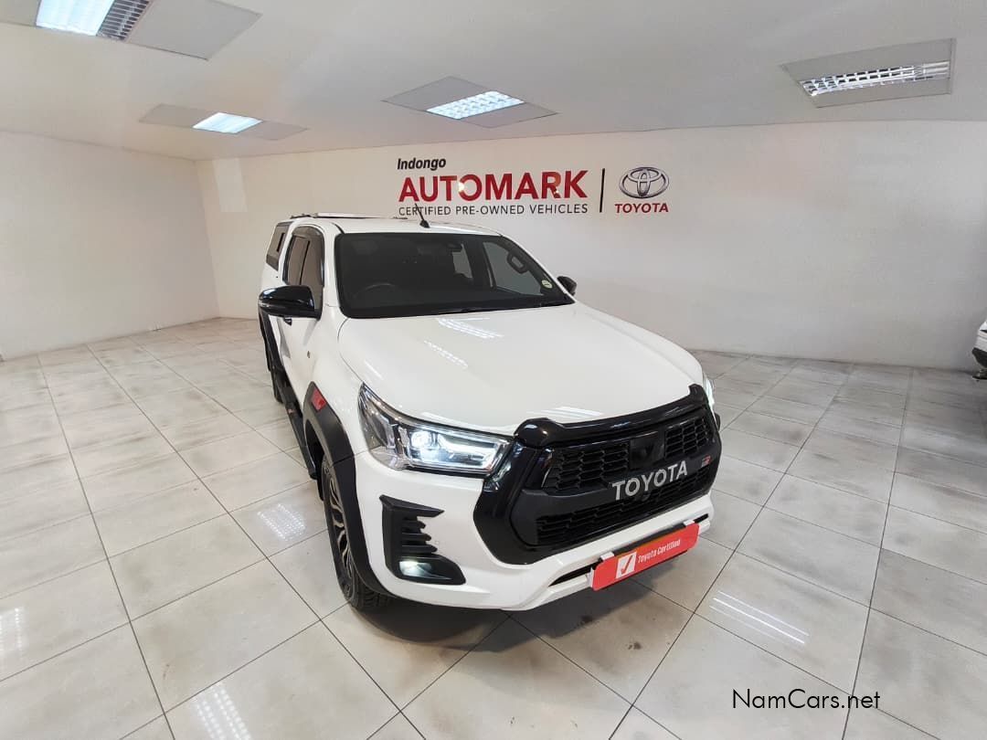 2023 Toyota Hilux photo 1