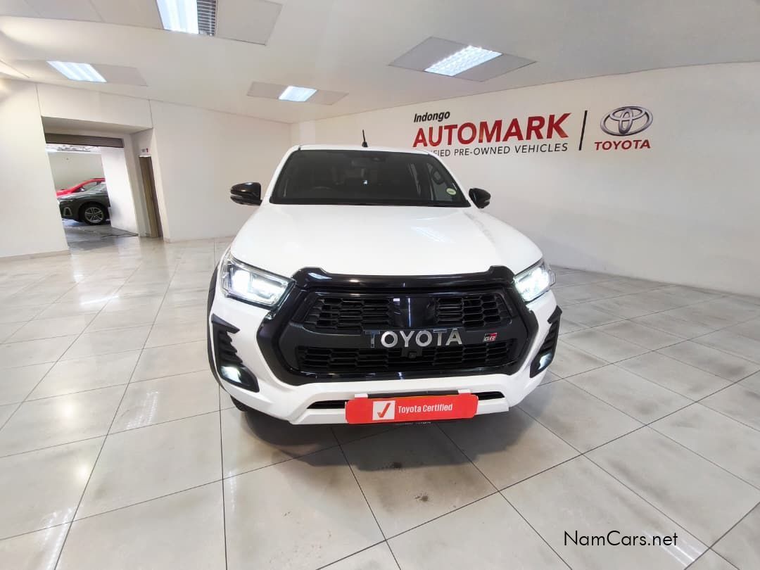 2023 Toyota Hilux photo 2