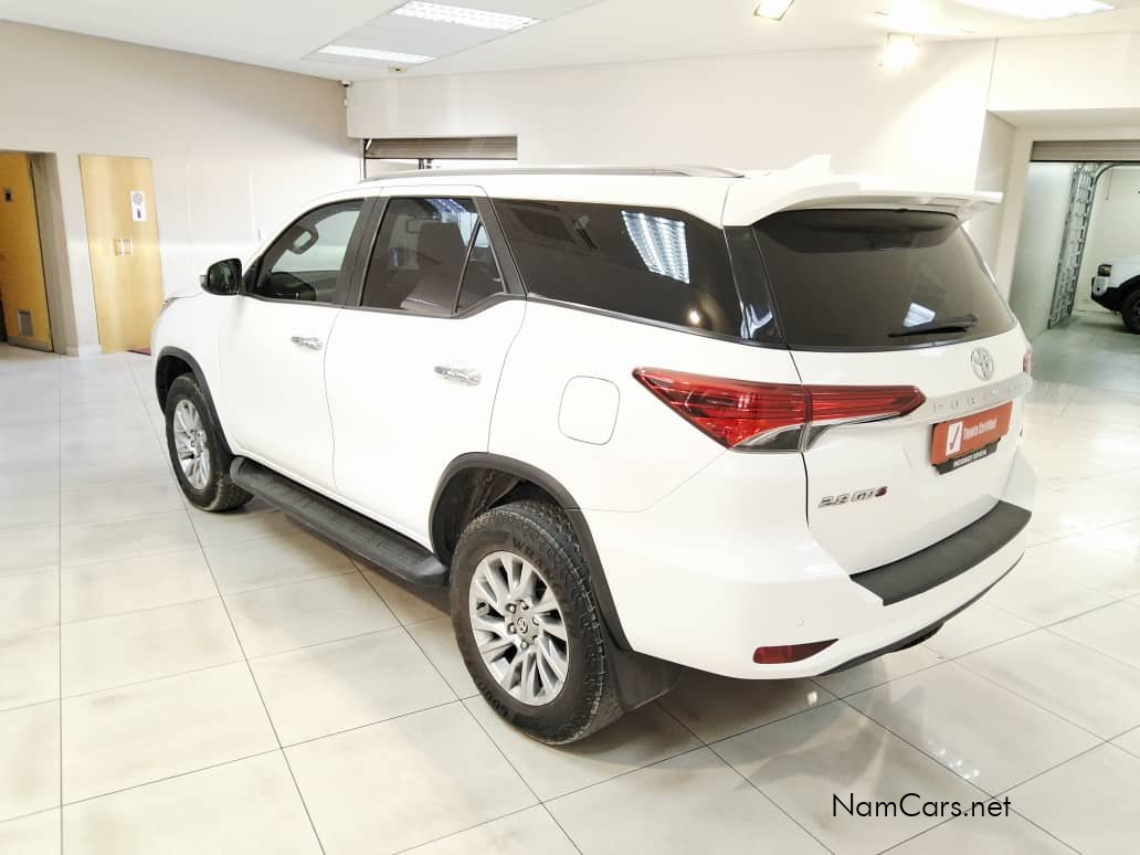 2021 Toyota Fortuner photo 4