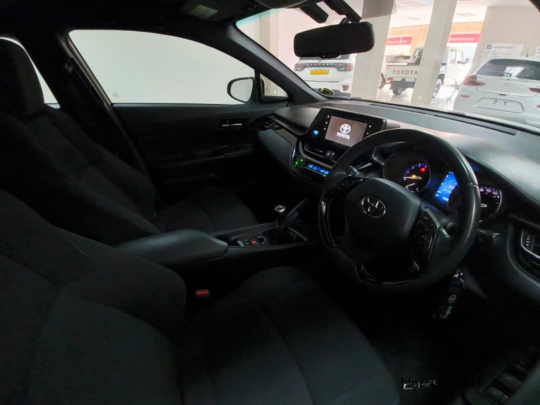 2020 Toyota C-HR photo 5