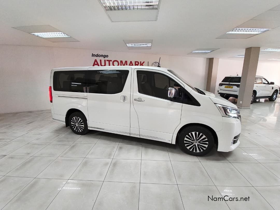 2021 Toyota Quantum photo 3
