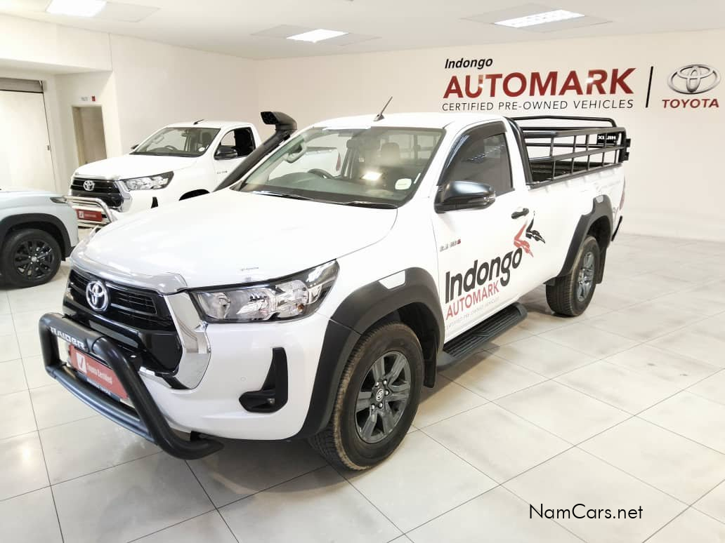 2026 Toyota Hilux photo 2