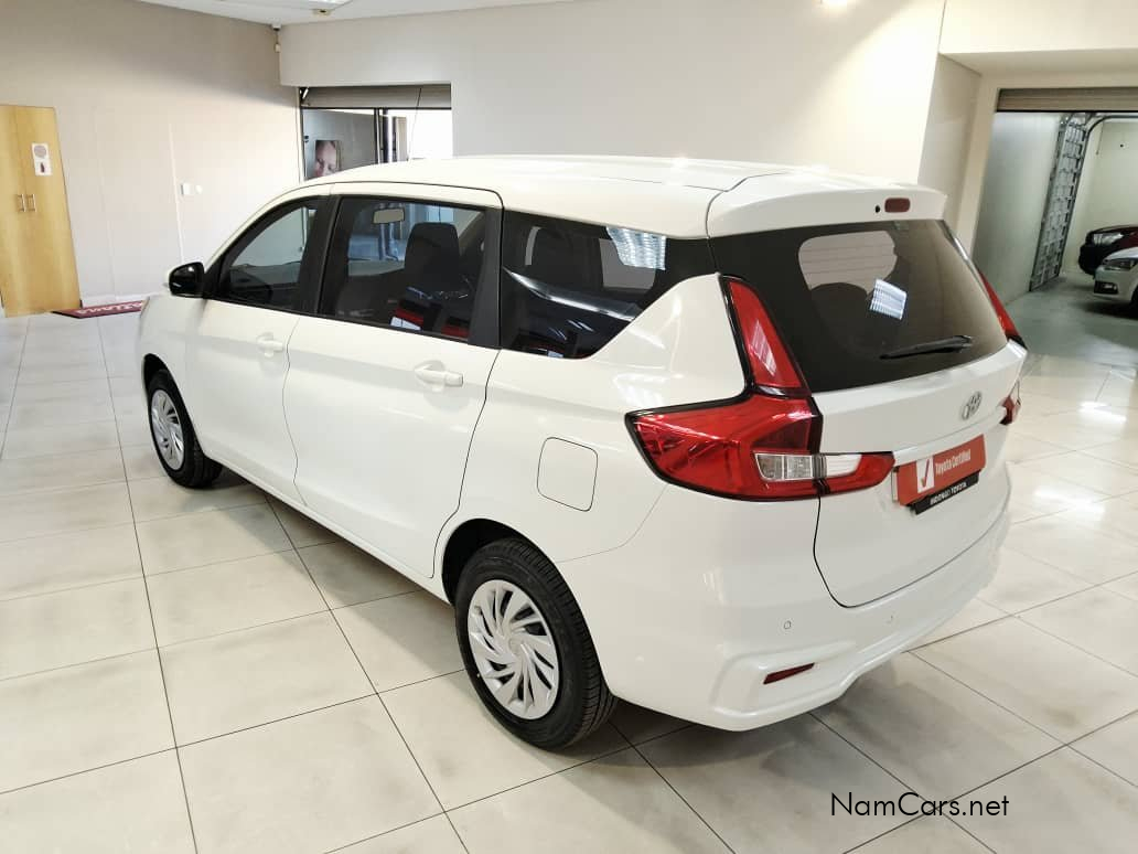 2024 Toyota Rumion photo 4