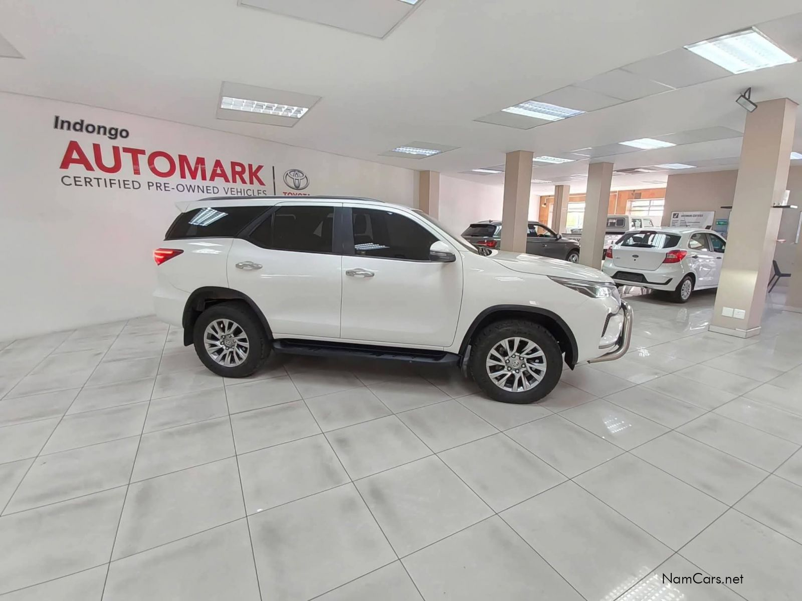 2021 Toyota Fortuner photo 3
