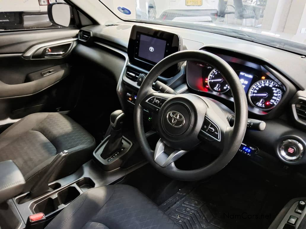 2024 Toyota Urban Cruiser photo 5