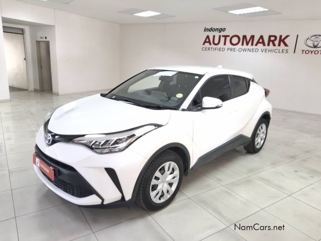 2021 Toyota C-HR photo 2