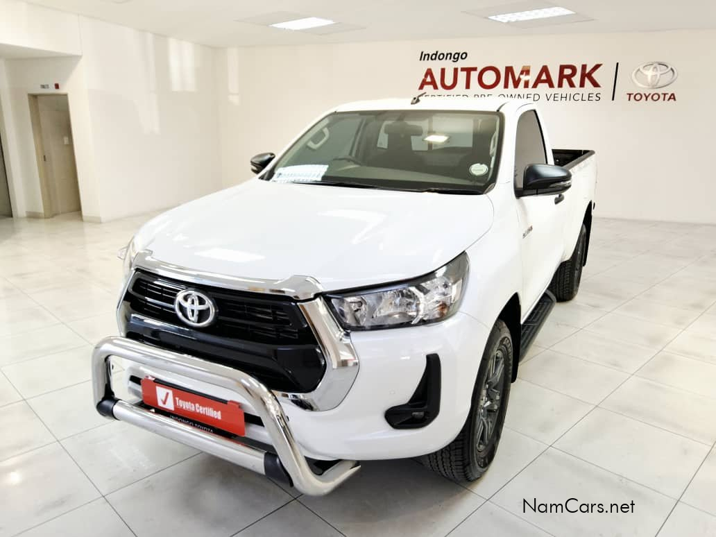 2025 Toyota Hilux photo 1