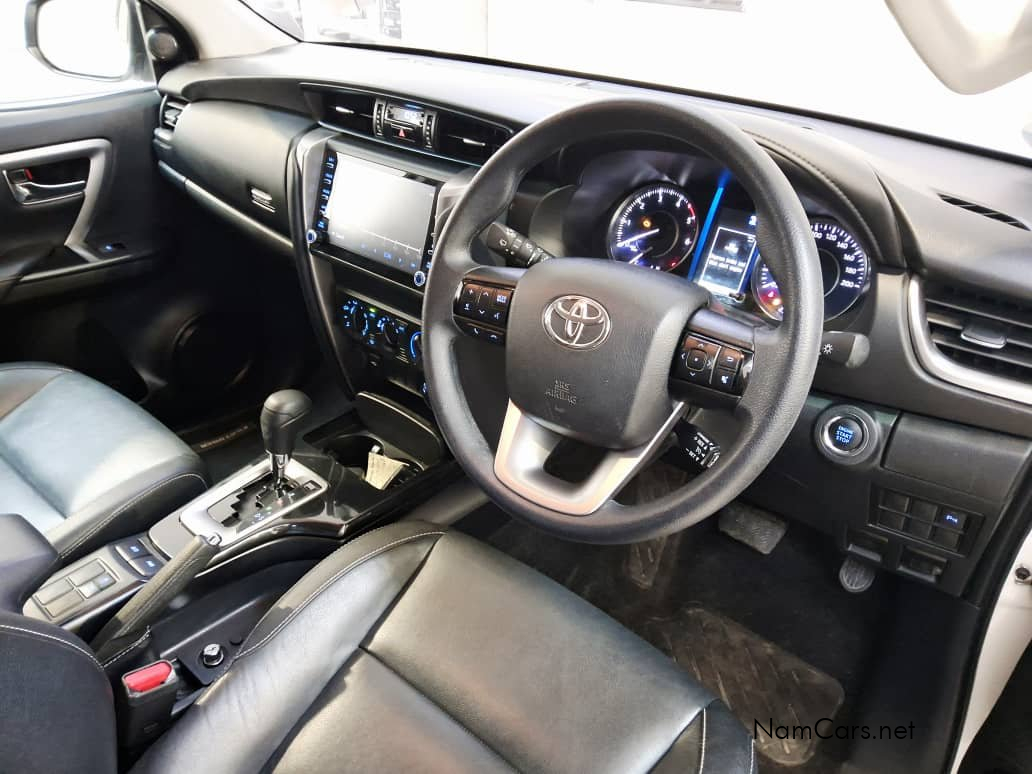 2025 Toyota Fortuner photo 5