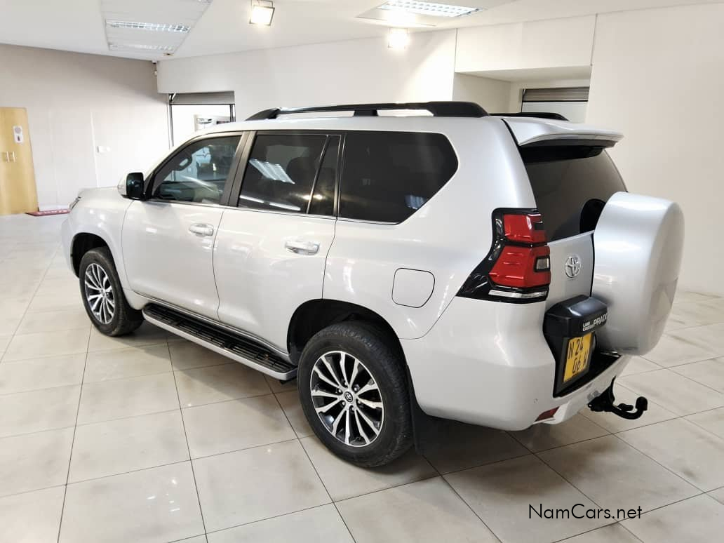 2023 Toyota Prado photo 4