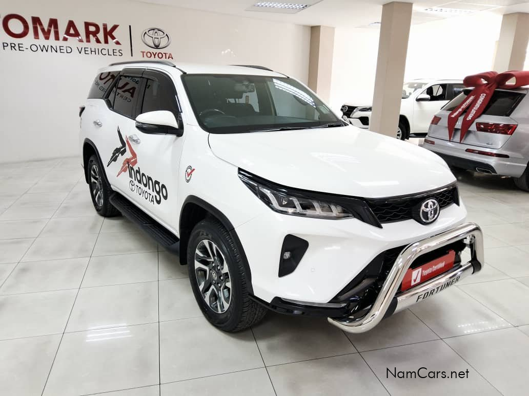 2025 Toyota Fortuner photo 3