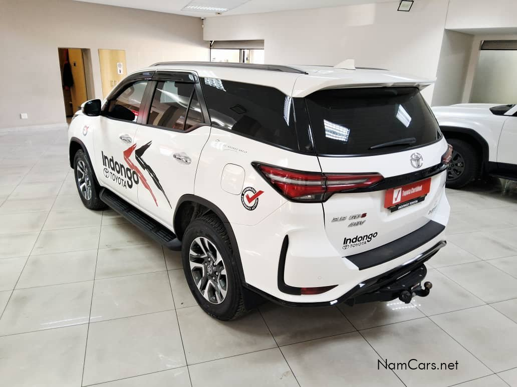 2025 Toyota Fortuner photo 4