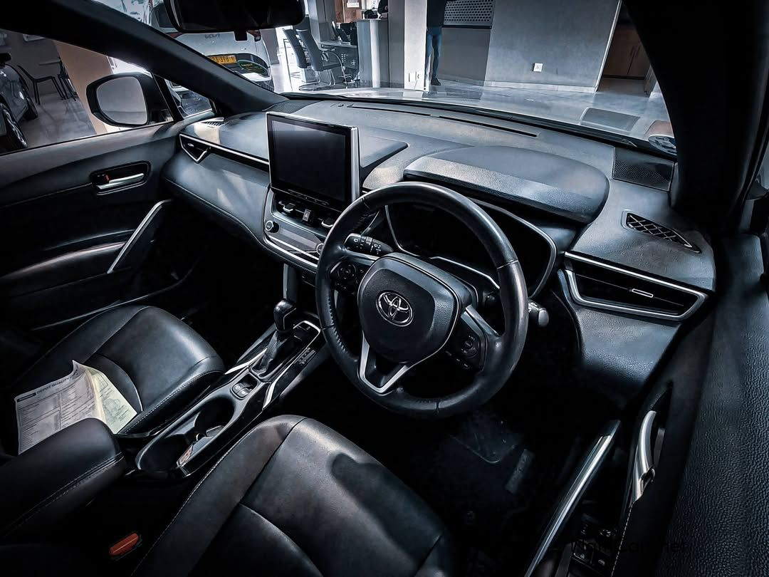 2025 Toyota Corolla photo 4