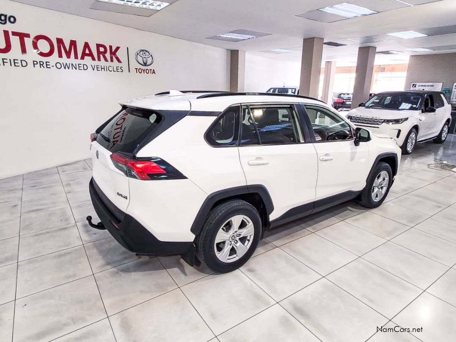 2020 Toyota Rav4 photo 4