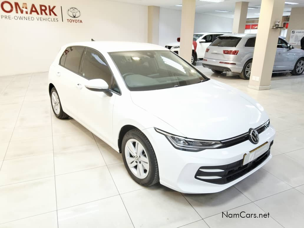 2025 Volkswagen Golf photo 3