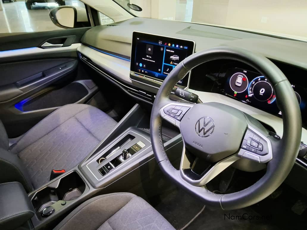 2025 Volkswagen Golf photo 5