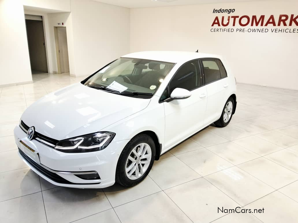 2020 Volkswagen Golf photo 2