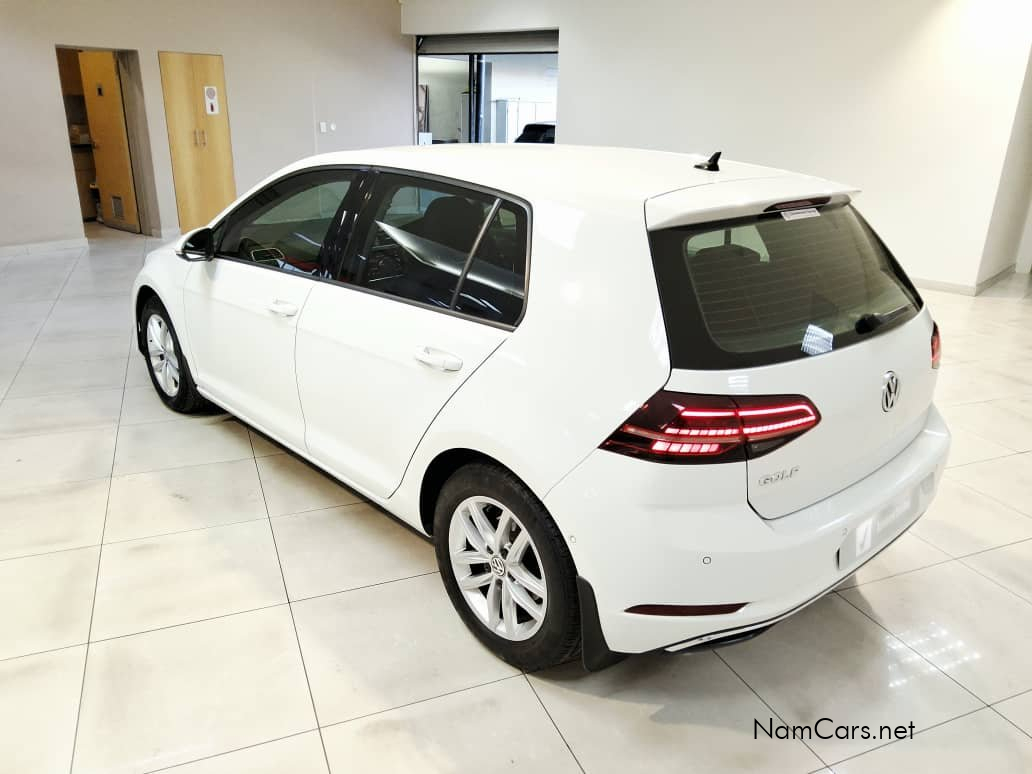 2020 Volkswagen Golf photo 4