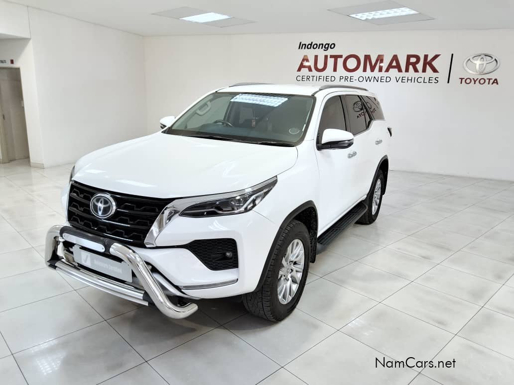 2021 Toyota Fortuner photo 1