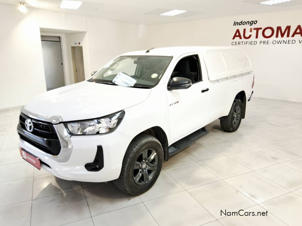 2024 Toyota Hilux photo 2