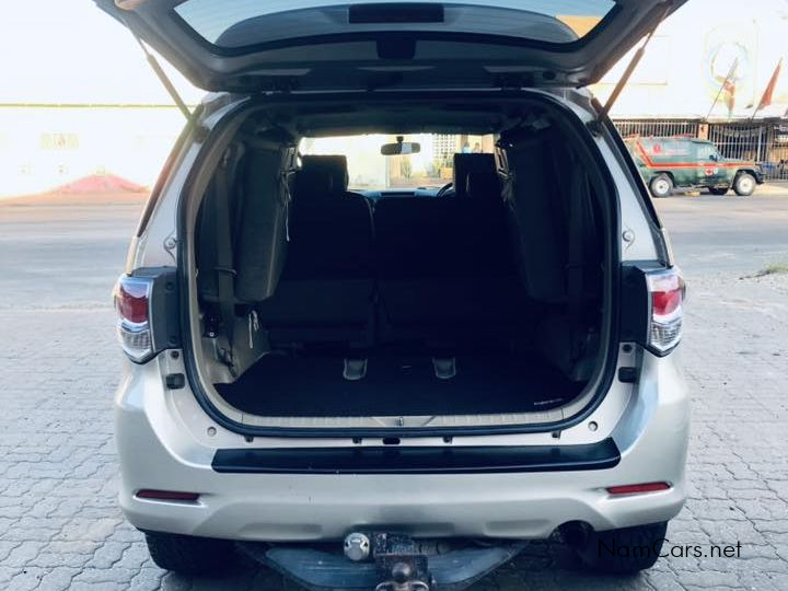 2013 Toyota Fortuner photo 7