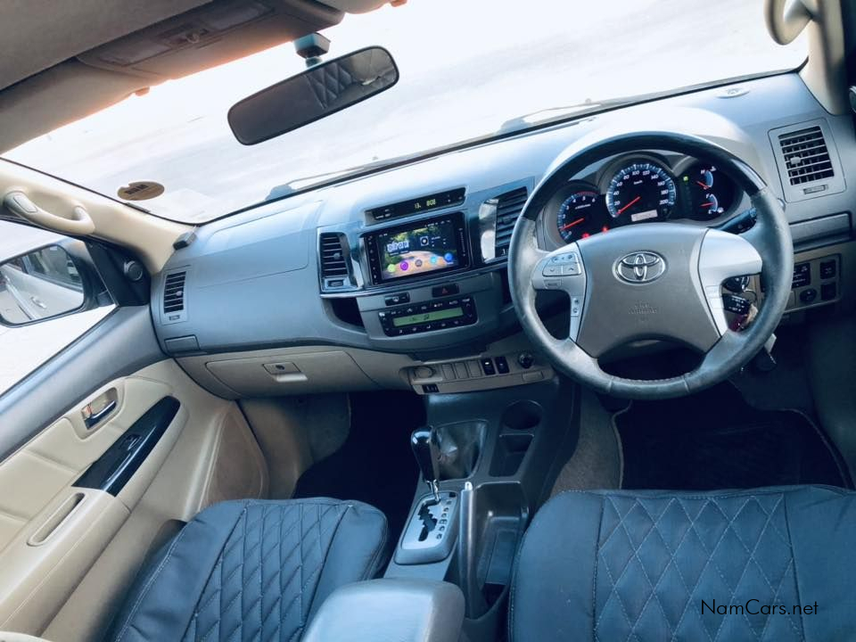 2013 Toyota Fortuner photo 8