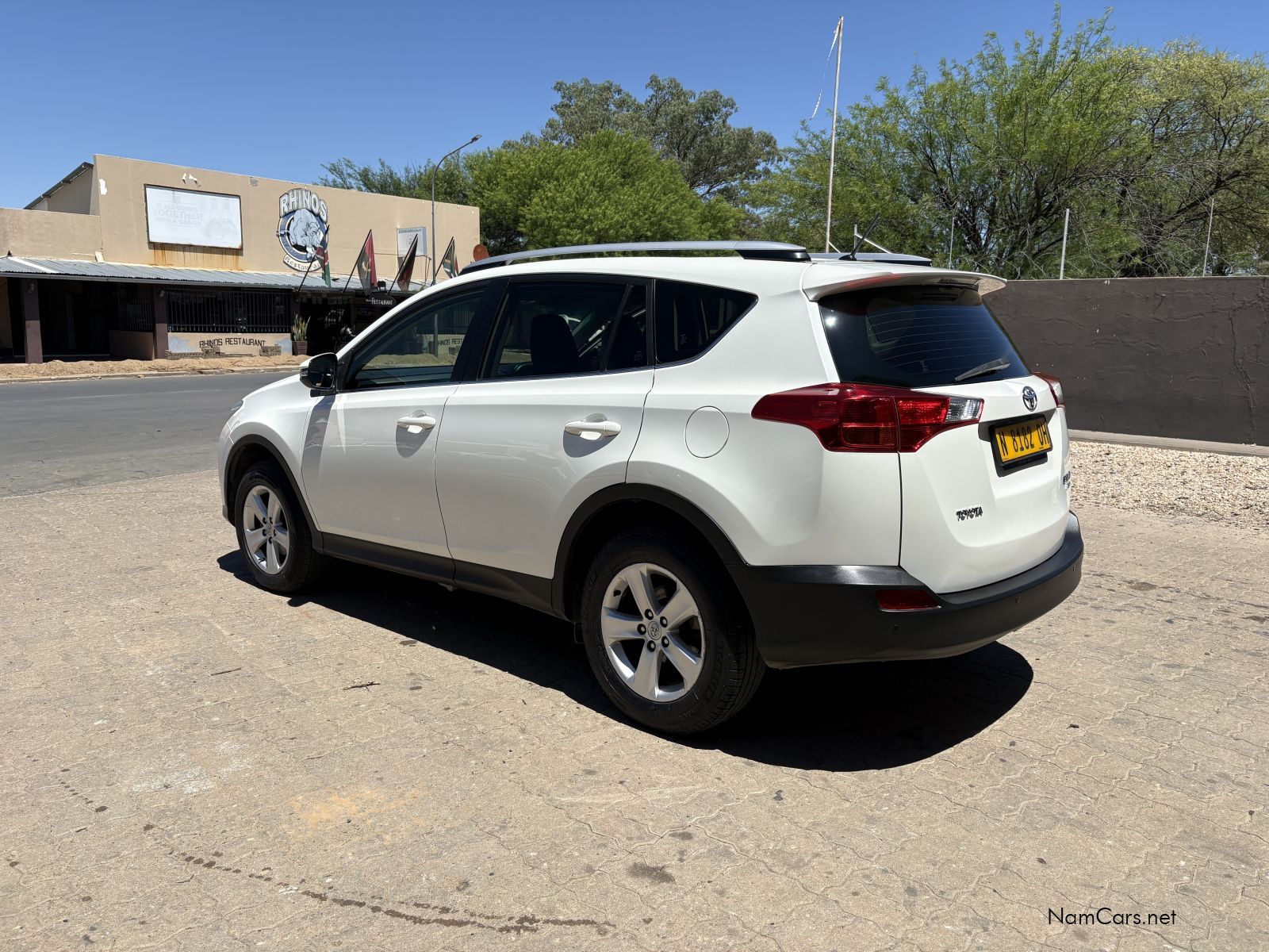 2014 Toyota Rav4 photo 3