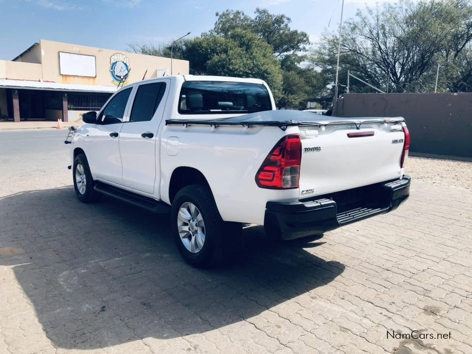 2019 Toyota Hilux photo 3