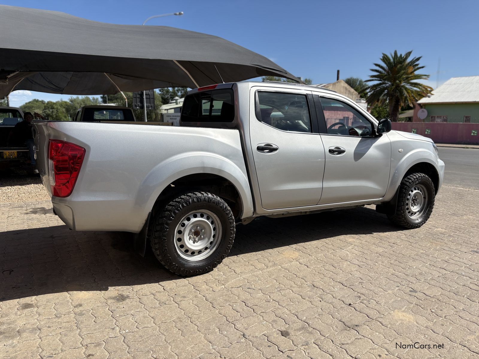 2022 Nissan Navara photo 4