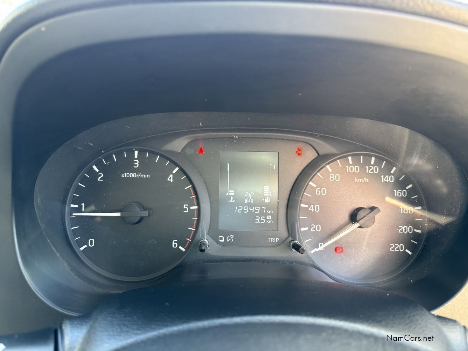 2022 Nissan Navara photo 6