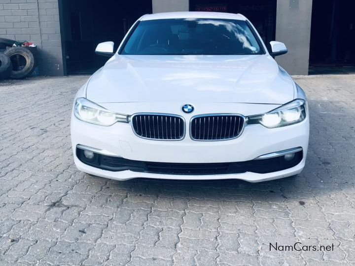 2017 BMW 3 Series photo 5