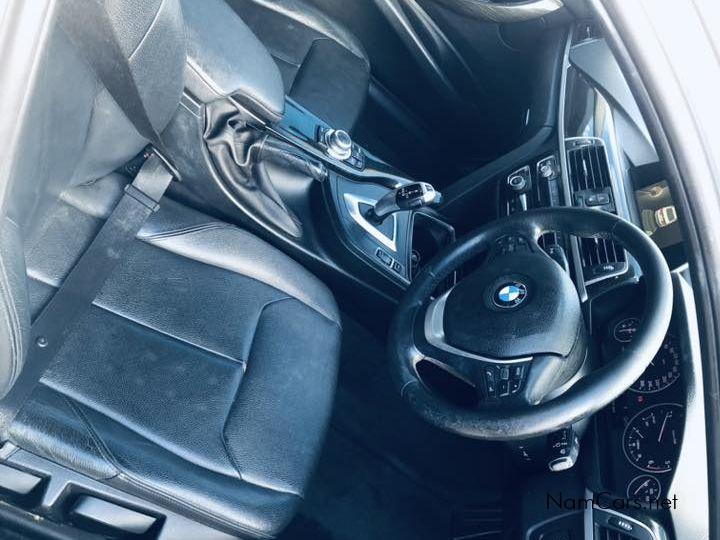 2017 BMW 3 Series photo 7