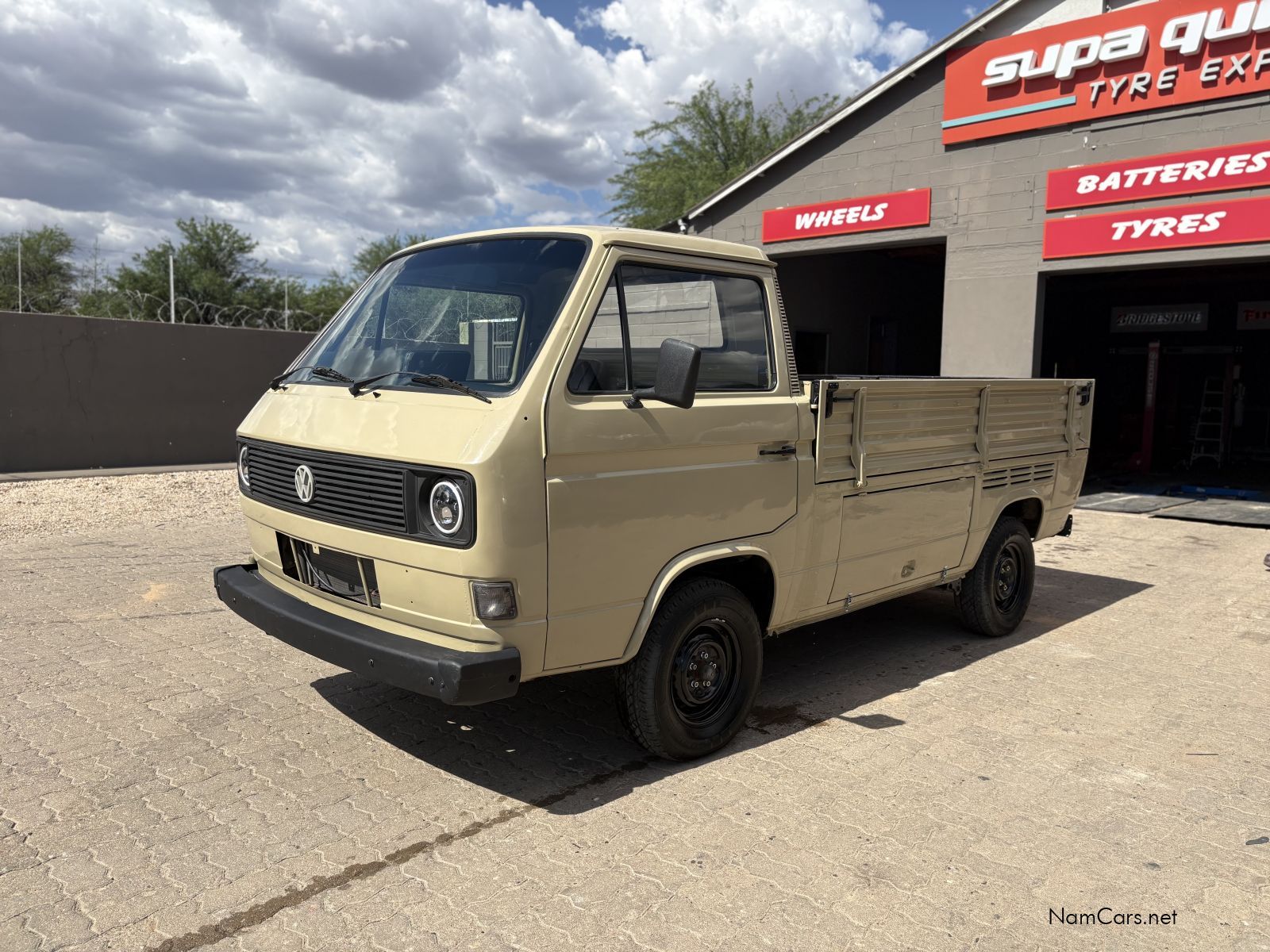 1982 Volkswagen Transporter photo 2