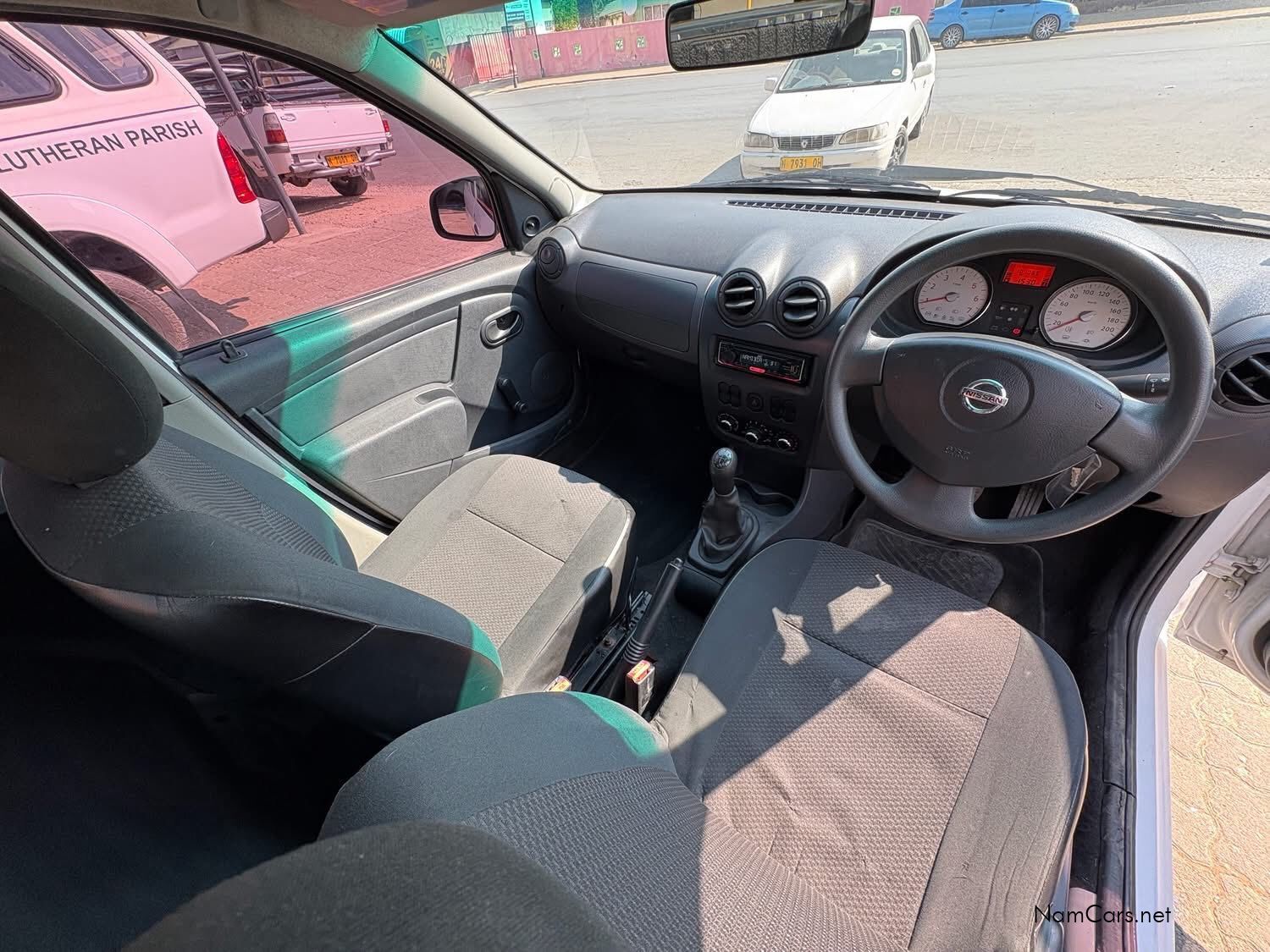 2021 Nissan NP200 photo 6