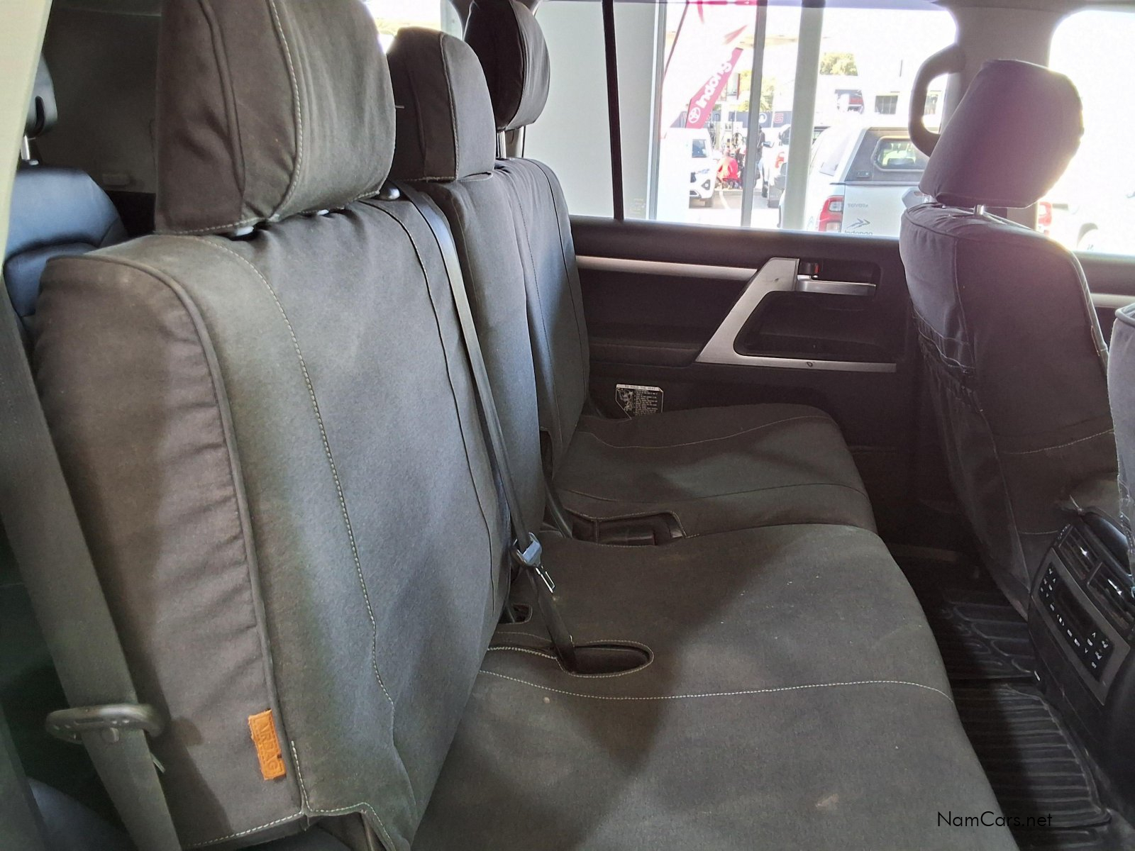 2016 Toyota Land Cruiser photo 8