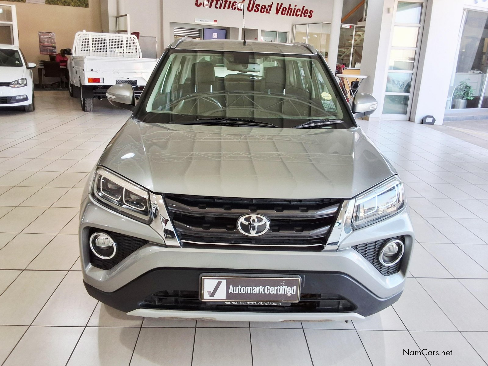 2022 Toyota Urban Cruiser photo 2