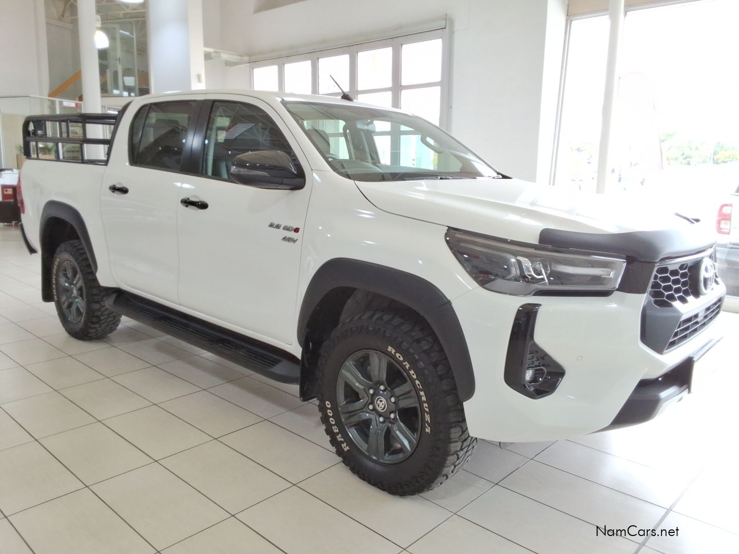 2025 Toyota Hilux photo 1
